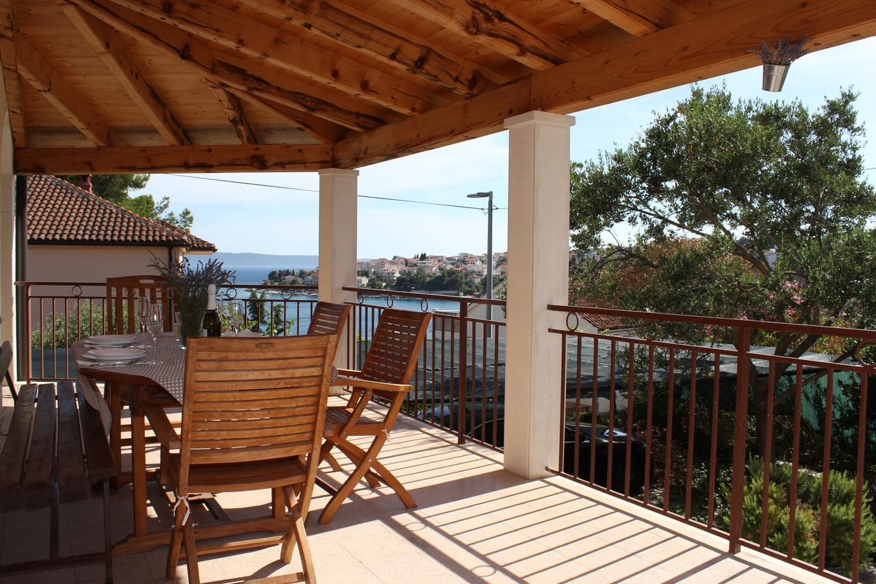 Apartmani Anna Trogir Exterior photo